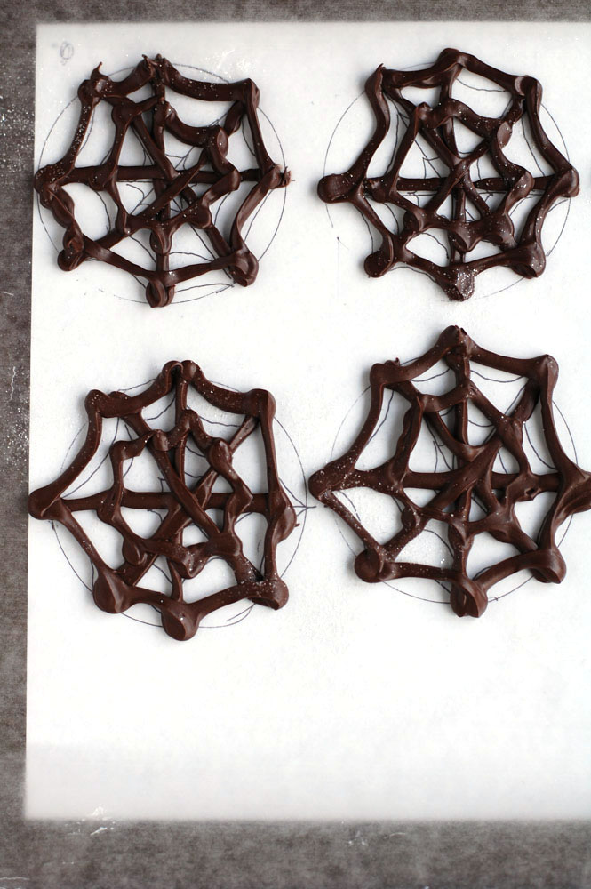 chocolate spider web toppers