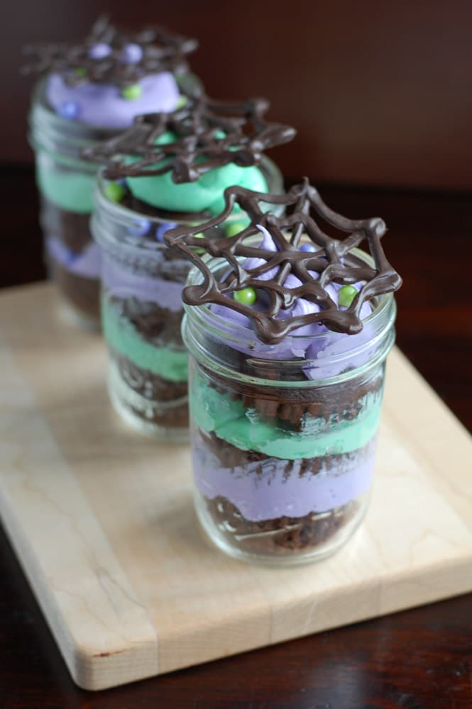 Halloween Mason Jar Cakes 