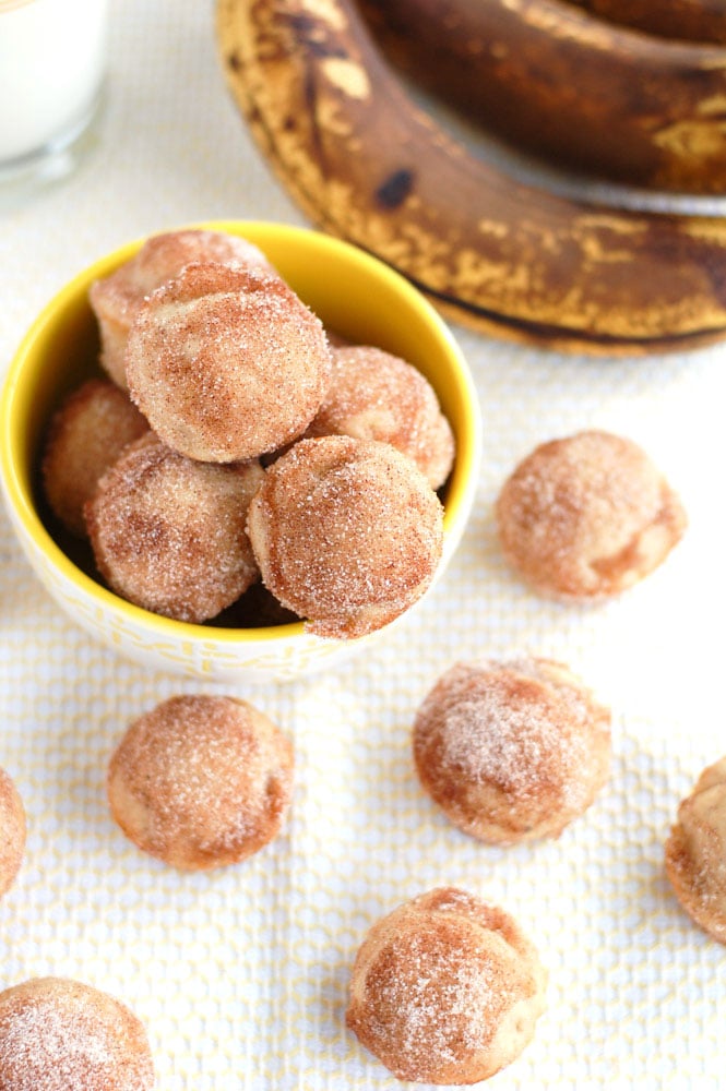 cinnamon sugar banana donut holes 