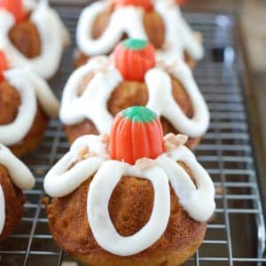 Mini bundt cakes on cooling rack.