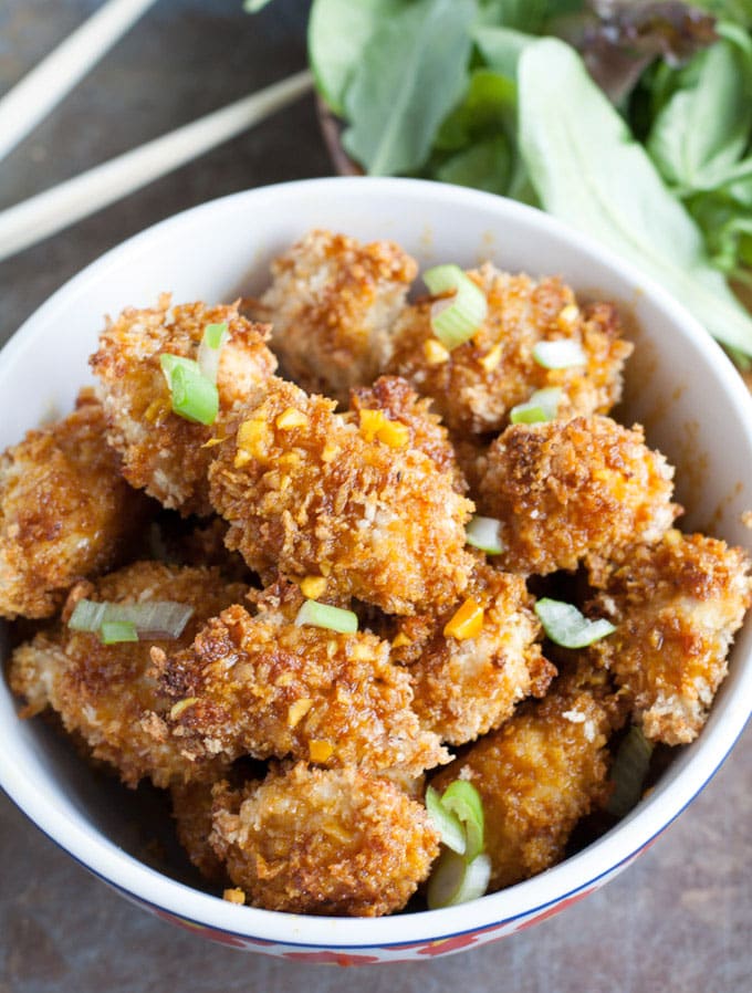 Bowl of crispy chicken bites. 