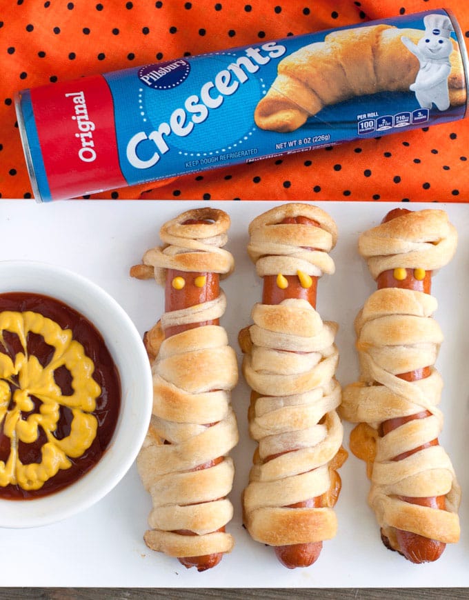 crescent roll mummy 