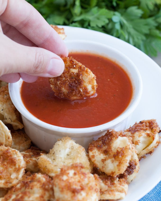 fried tortellini dipped in marinara