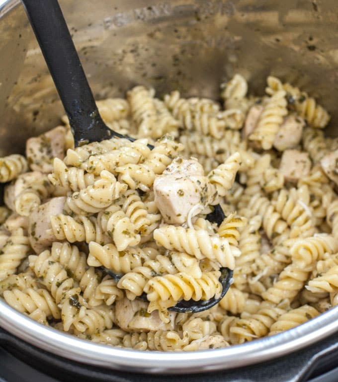 Pasta and chicken in the instant pot
