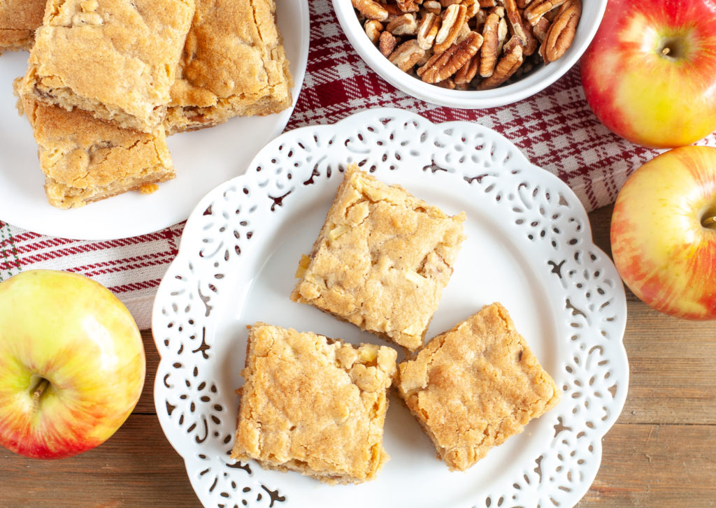 Cinnamon Apple Nut Blondies