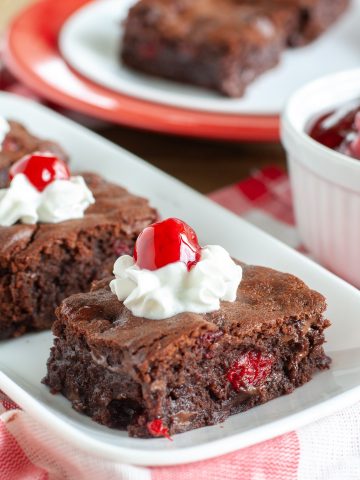 Plate with brownies.