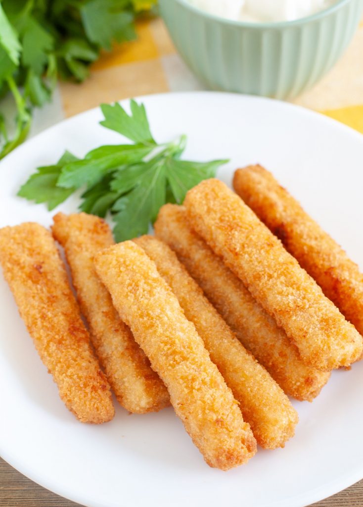 Fish sticks on a plate 