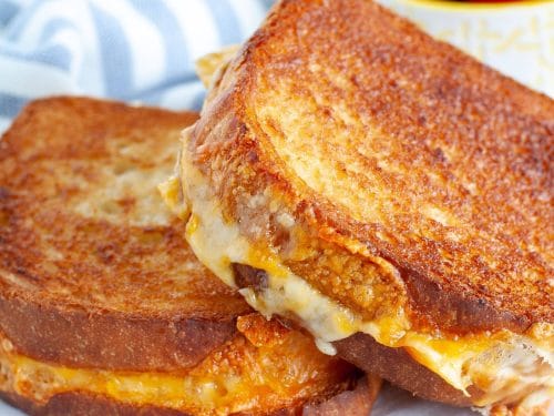 https://www.foodlovinfamily.com/wp-content/uploads/2020/06/air-fryer-grilled-cheese-square-1-500x375.jpg