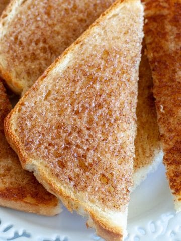 Cinnamon toast on plate