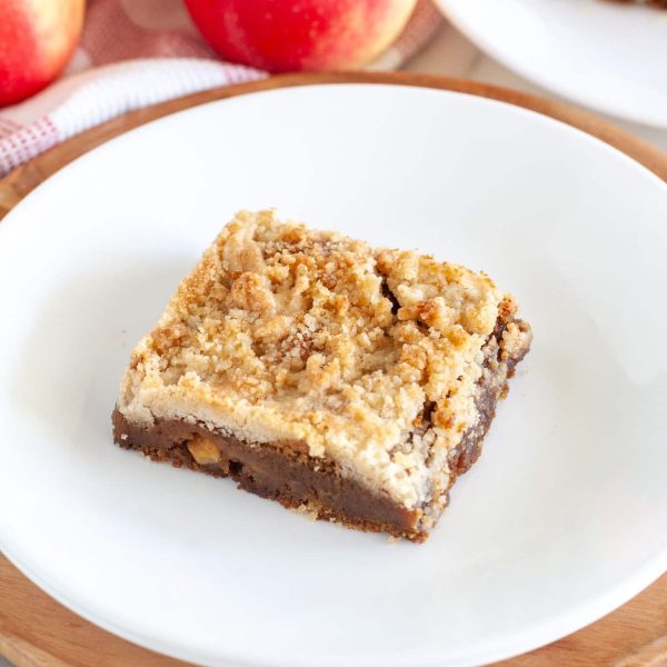 Gingerbread apple bar on a plate