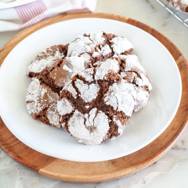 Chocolate crinkle cookie on plate