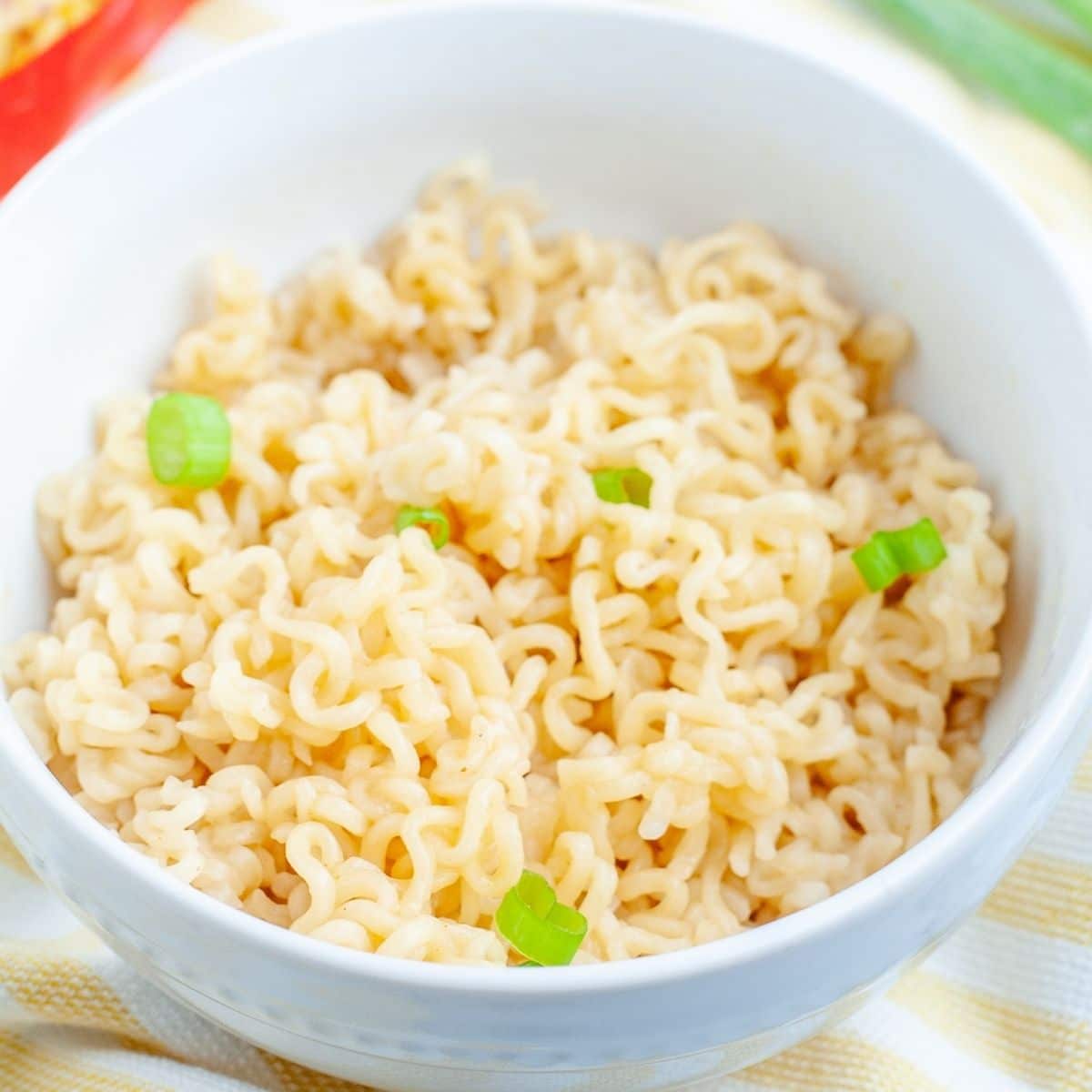 This Bowl Stirs Your Food Automatically While Its Being Microwaved