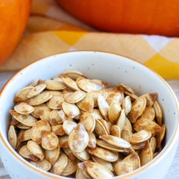 Pumpkin seeds in bowl.