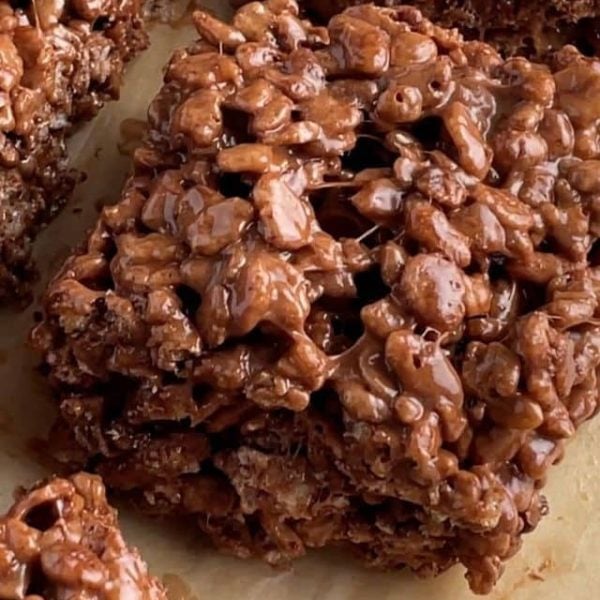 Square of chocolate rice krispie treat.