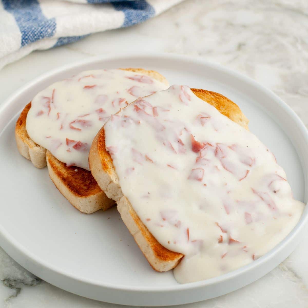 Toast topped with creamed chipped beef.