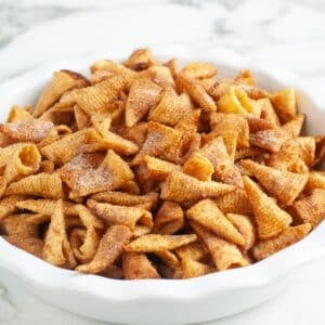 Bowl of cinnamon Bugels.