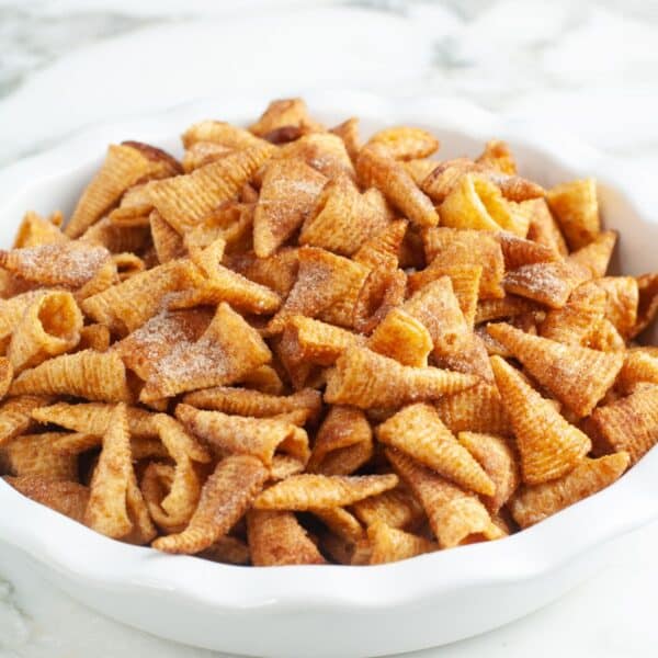 Bowl of cinnamon Bugels.