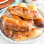 Plate of pizza rolls.